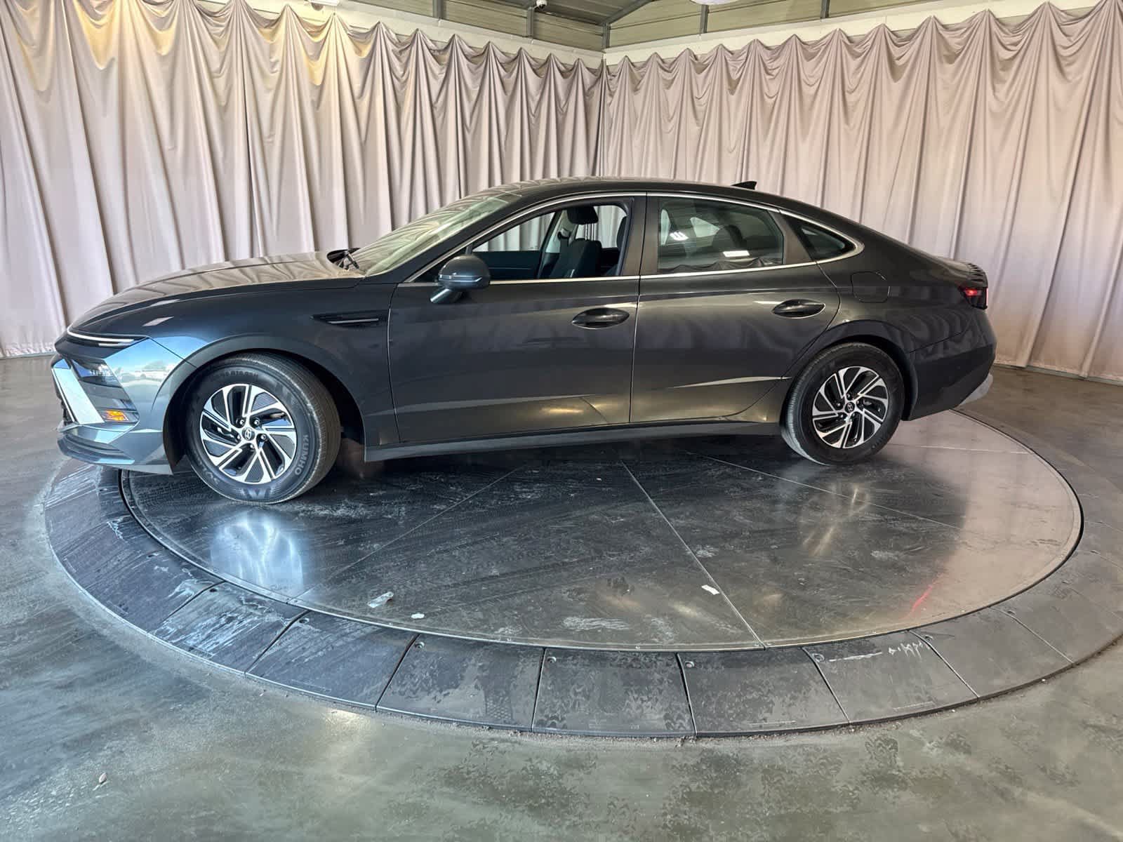 Certified 2026 Hyundai Sonata Blue FWD image 8