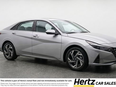 Used 2025 Hyundai Elantra Limited FWD image 1