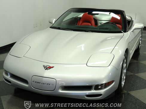 Used 2001 Chevrolet Corvette Grand Sport w/ Preferred Equipment Group2 RWD image 17