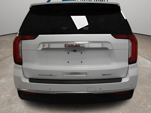 Used 2021 GMC Yukon XL SLT w/ SLT Luxury Plus Package RWD image 10