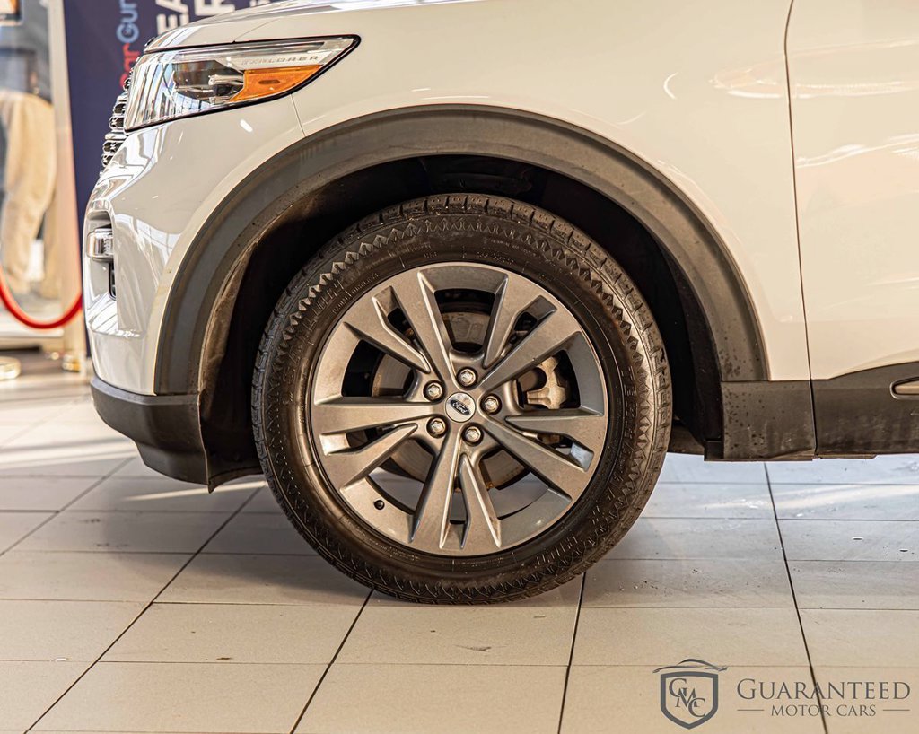 Used 2021 Ford Explorer XLT w/ Equipment Group 202A RWD image 9