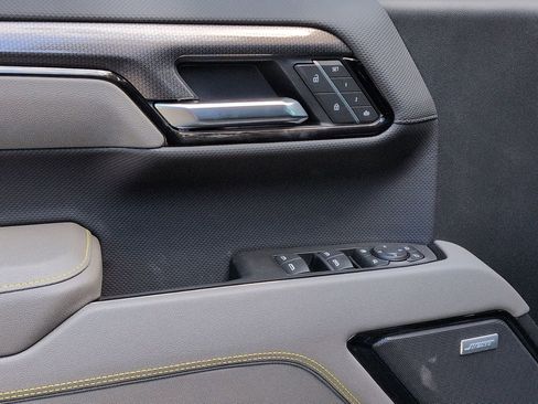 New 2026 Chevrolet Silverado 1500 ZR2 w/ Dark Appearance Package image 9