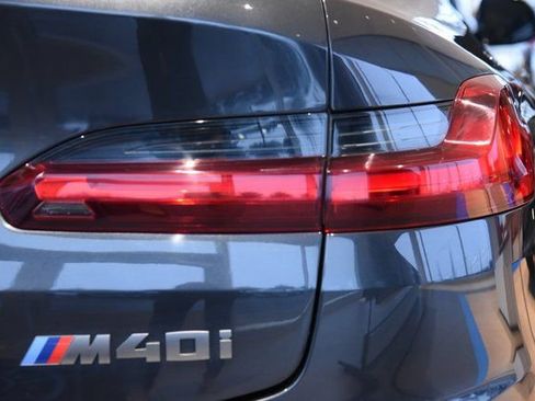 Used 2019 BMW X4 M40i image 11