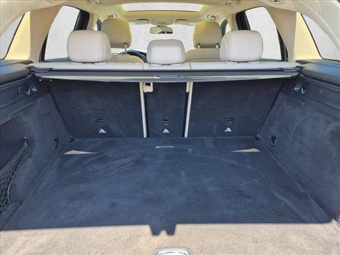 Used 2019 Mercedes-Benz GLC 300 image 6
