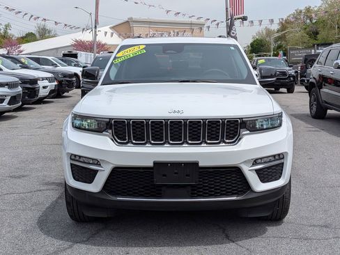 Used 2023 Jeep Grand Cherokee 4WD 4xe image 3