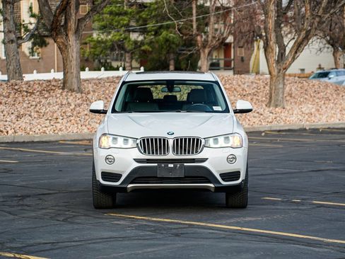 Used 2017 BMW X3 xDrive28i image 2