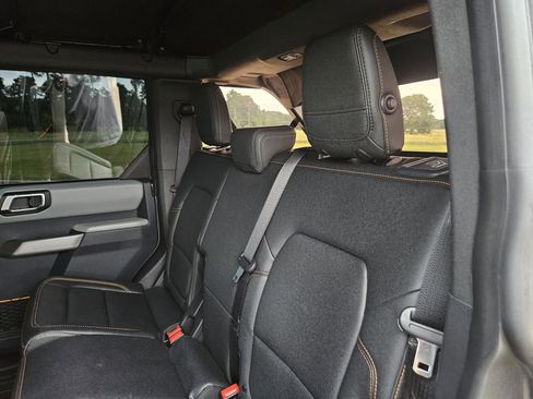 Used 2023 Ford Bronco Badlands AWD/4WD image 28
