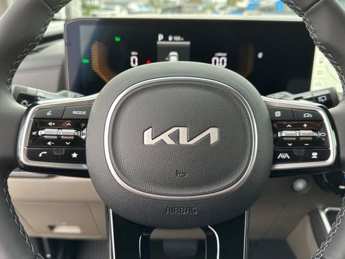 New 2026 Kia Carnival LXS image 25