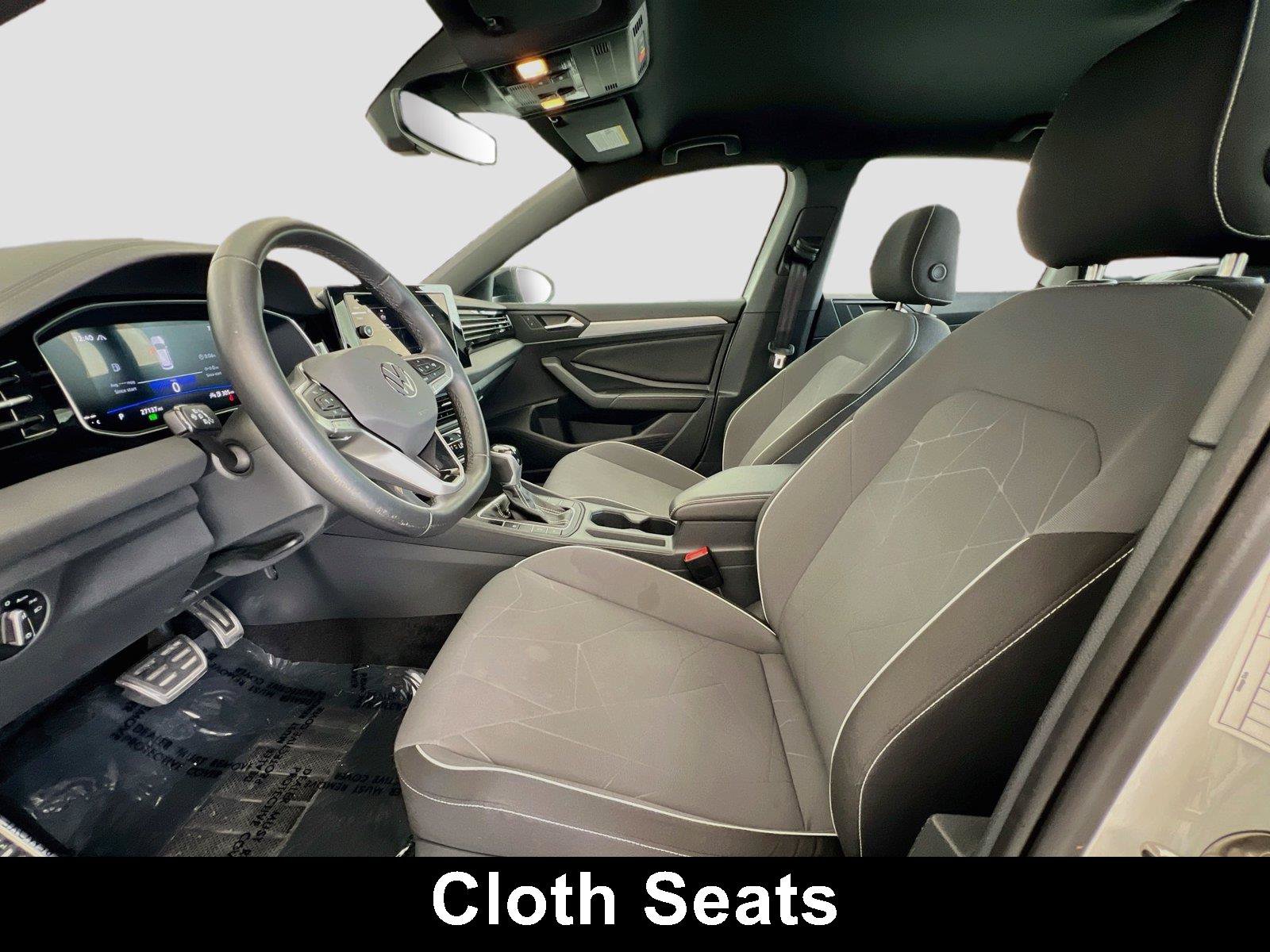 Used 2025 Volkswagen Jetta Sport FWD image 5
