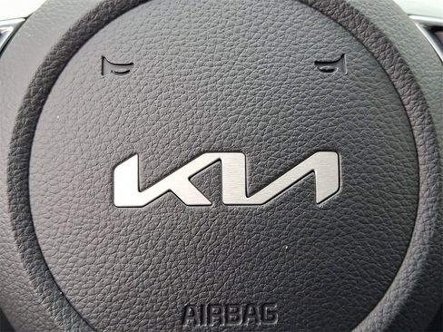 New 2026 Kia Seltos S image 12