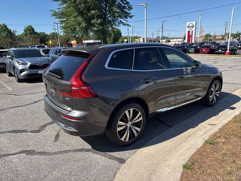 Used 2022 Volvo XC60 B5 Inscription w/ Advanced Package AWD/4WD image 8