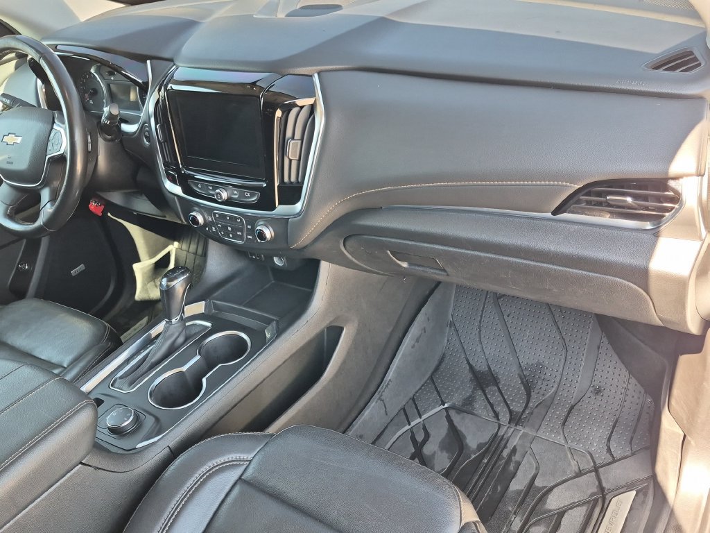 Used 2019 Chevrolet Traverse RS w/ LPO, Floor Liner Package AWD/4WD image 23