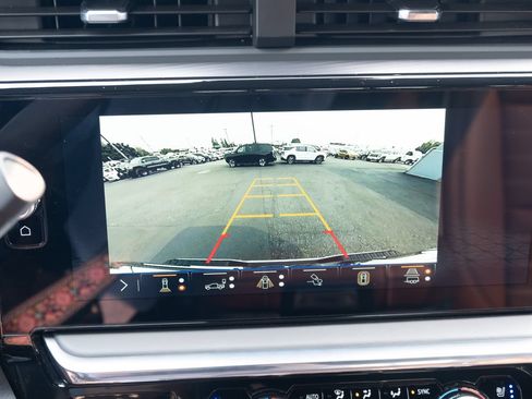 Used 2026 GMC Sierra 3500 Denali Ultimate AWD/4WD image 4