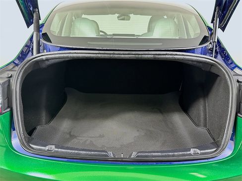 Used 2021 Tesla Model 3 Performance image 16
