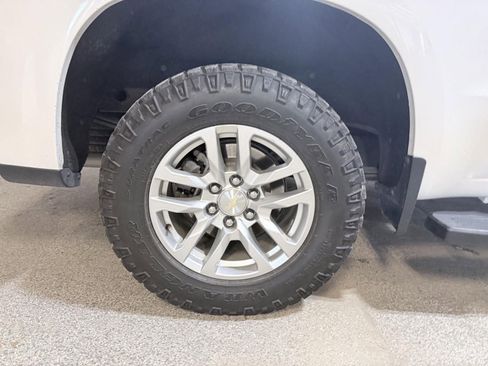 Used 2020 Chevrolet Silverado 1500 LT w/ All-Star Edition image 36