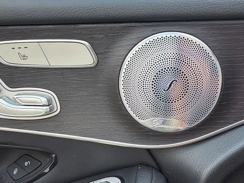 Used 2020 Mercedes-Benz GLC 300 image 21