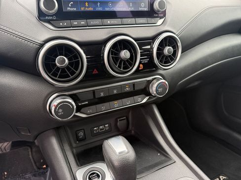 Used 2024 Nissan Sentra SV image 18