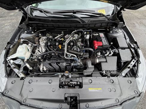 Used 2025 Nissan Altima 2.5 SV image 33