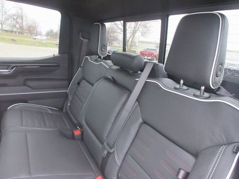 New 2026 GMC Sierra 1500 AT4X AWD/4WD image 15