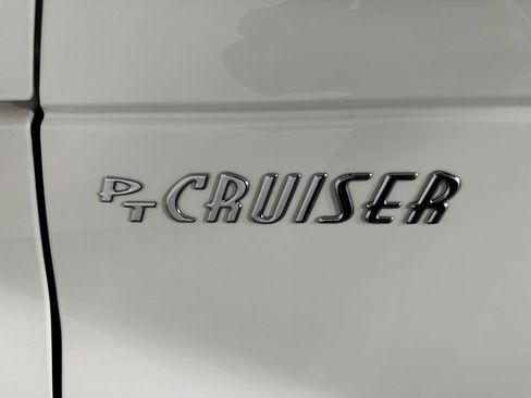 Used 2004 Chrysler PT Cruiser FWD image 26