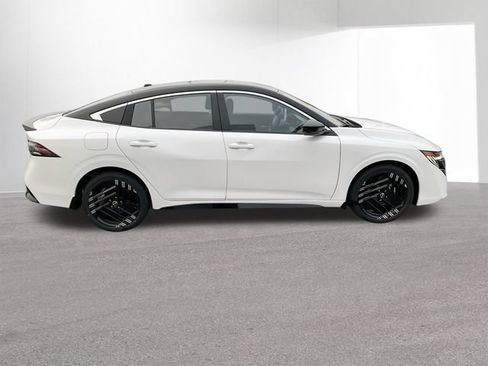 New 2026 Nissan Sentra SR w/ SR All Weather Package FWD image 34
