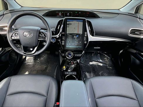 Used 2022 Toyota Prius Prime XLE image 14