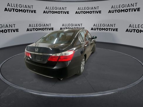 Used 2013 Honda Accord LX image 9