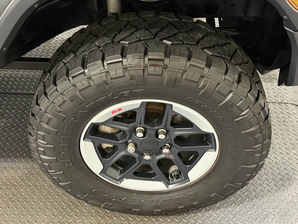 Used 2018 Jeep Wrangler Unlimited Sport S AWD/4WD image 17