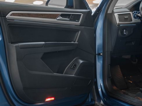 Used 2019 Volkswagen Atlas SEL Premium image 48