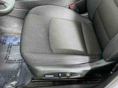 Used 2024 Chevrolet Malibu LT image 25