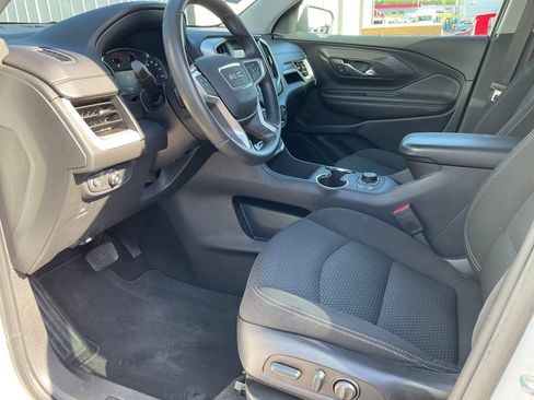 Certified 2023 GMC Terrain SLE w/ Driver Convenience Package AWD/4WD image 3