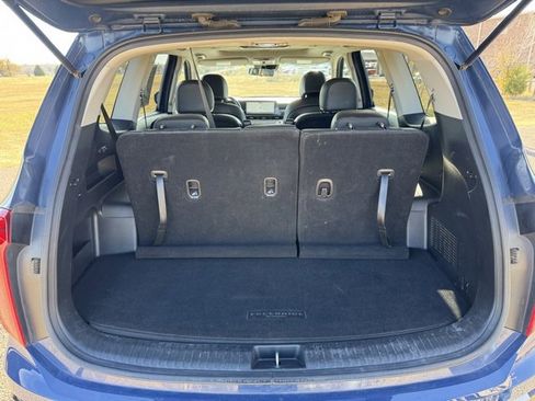 Used 2023 Kia Telluride S w/ S Sunroof Package image 7