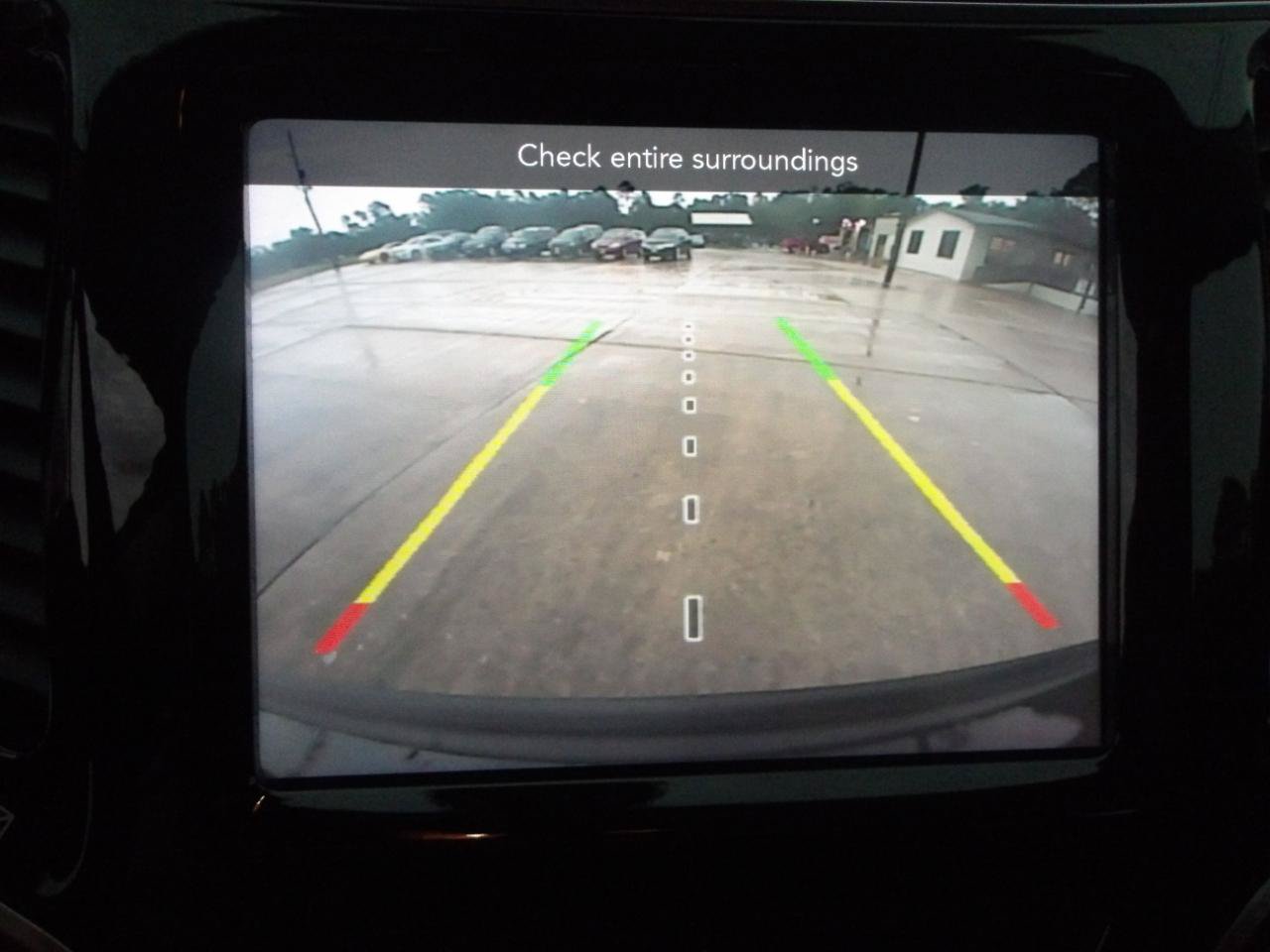 Used 2020 Jeep Cherokee Limited FWD image 24