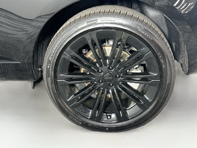 New 2026 Land Rover Range Rover Long Wheelbase SE AWD/4WD image 29