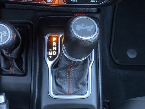 Used 2022 Jeep Wrangler Unlimited Rubicon w/ LED Lighting Group image 20