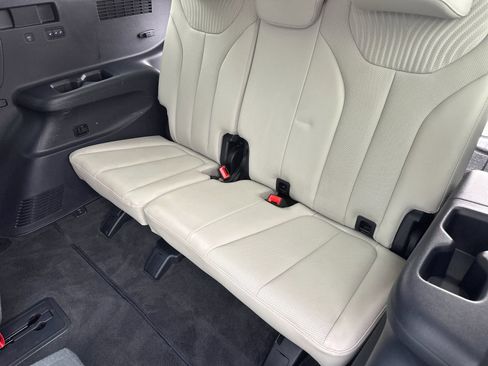 Used 2024 Hyundai Palisade Calligraphy FWD image 15