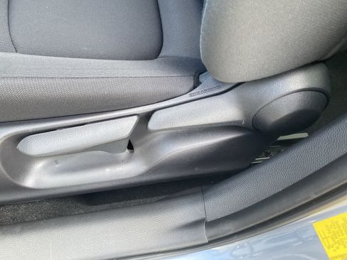 Certified 2021 Toyota Corolla LE w/ Carpet Mat Package (TMS) FWD image 12