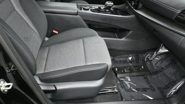Used 2021 Nissan Rogue SV AWD/4WD image 11
