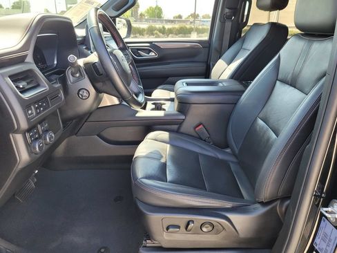 Used 2024 Chevrolet Suburban RST w/ Luxury Package AWD/4WD image 16