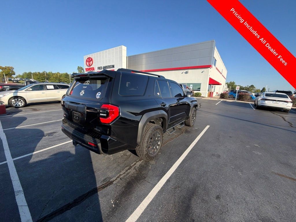 Used 2026 Toyota 4Runner SR5 AWD/4WD image 5