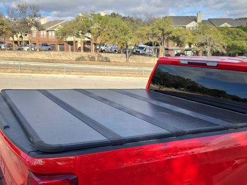 Used 2022 Chevrolet Silverado 1500 LT image 27