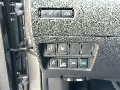 Certified 2022 Nissan Rogue Sport SL w/ Premium Package image 16