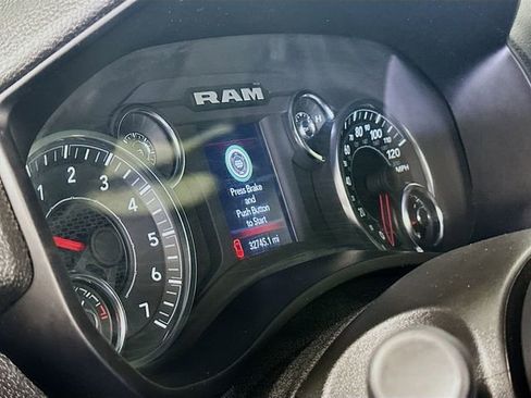 Used 2024 RAM 2500 Tradesman w/ Chrome Appearance Group image 11