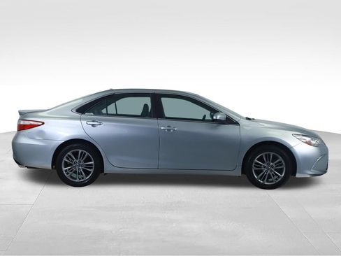 Used 2016 Toyota Camry SE FWD image 13