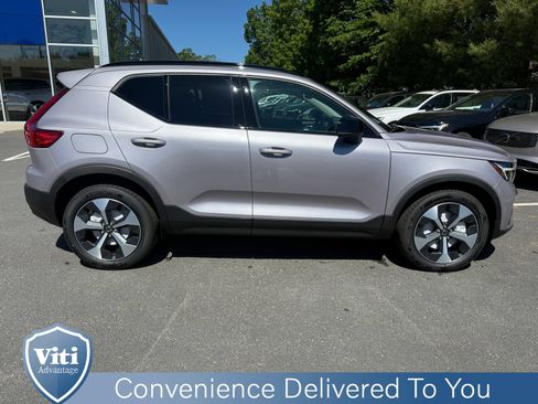 New 2026 Volvo XC40 B5 Plus w/ Protection Package Premier AWD/4WD image 9