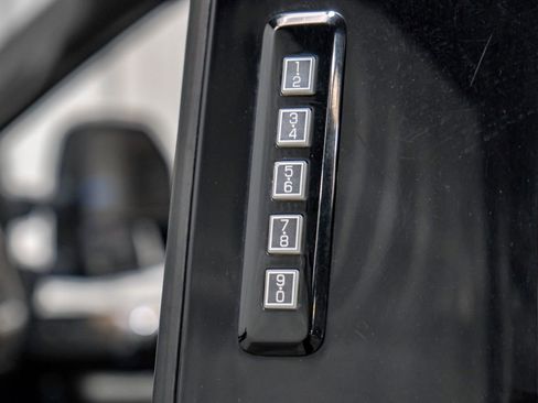 Used 2017 Ford F350 Lariat w/ Lariat Ultimate Package image 42