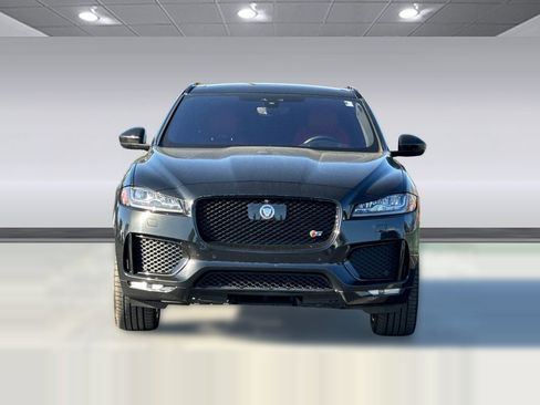 Used 2019 Jaguar F-PACE S image 5
