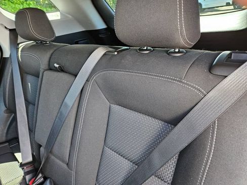 Used 2022 GMC Terrain SLE w/ Driver Convenience Package AWD/4WD image 29