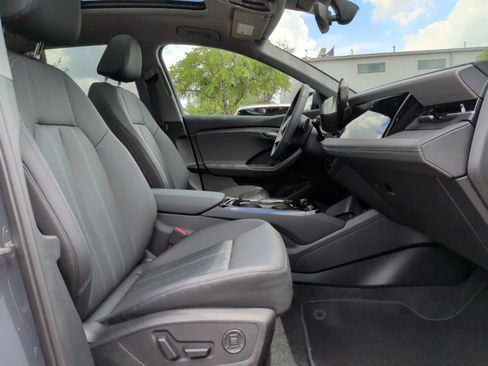 Certified 2025 Audi Q6 e-tron Premium w/ Convenience Package RWD image 35