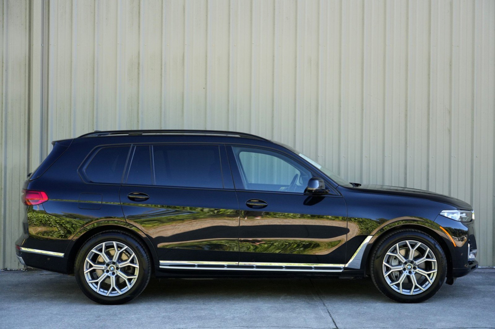 Used 2021 BMW X7 xDrive40i w/ Premium Package AWD/4WD image 53